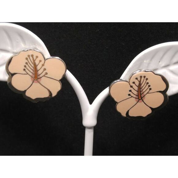 Laurel Burch "Hibiscus" Pink Post Earrings, Rhodium Plated Silver Tone, 1980s - Picture 4 of 10